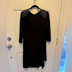 Beautiful midi dress, 3/4 length sleeves, embellished shoulder appliqué. Stretch